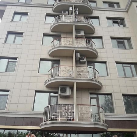 Odessa Pearl Apartments Bagian luar foto